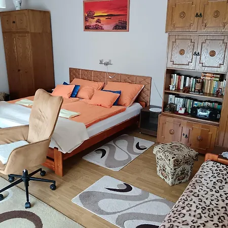 Kertesz Vendeghaz Konukevi Eğri